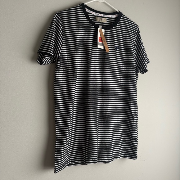 GUESS Los Angeles Slim Fit Striped T-Shirt Men’s Large Black White NWT - Picture 5 of 6